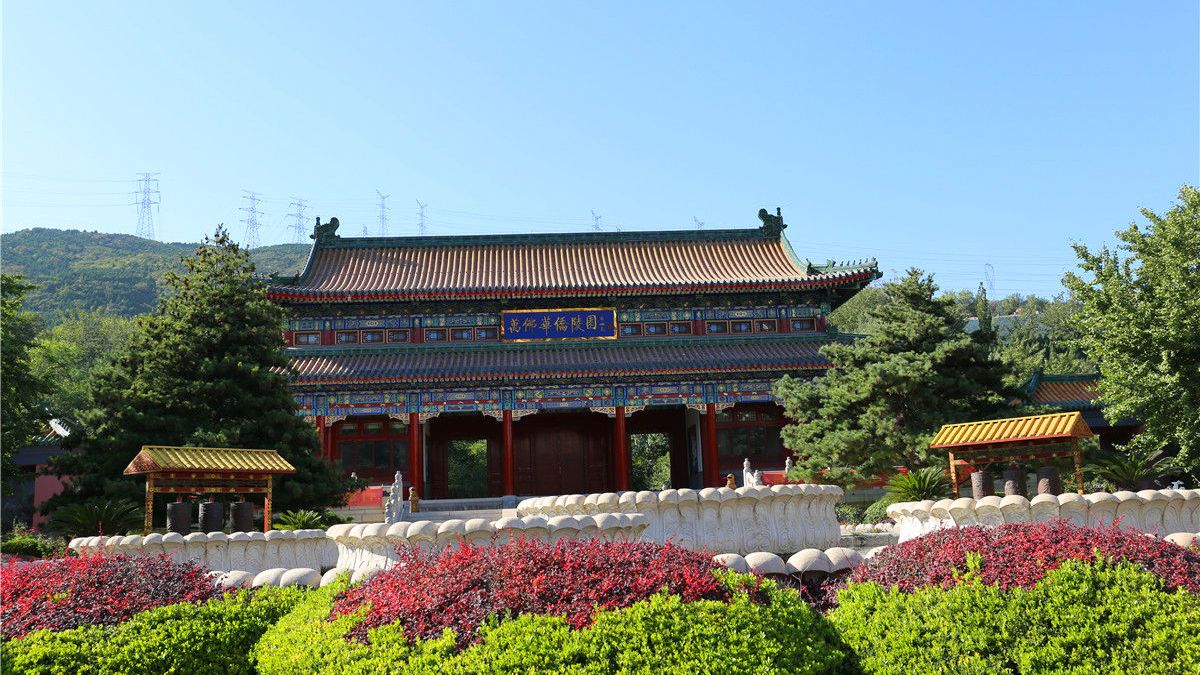 万佛华侨陵园