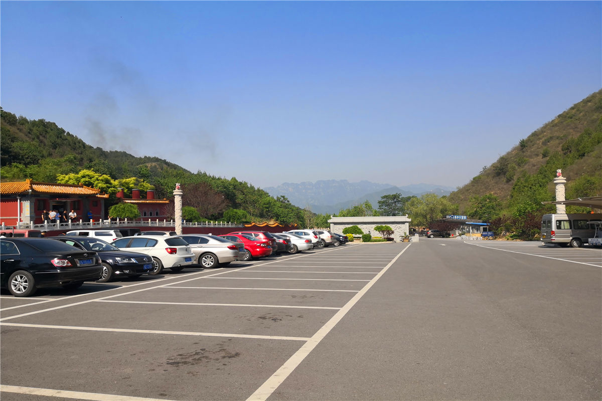 盘龙台公墓管理结构变更公告盘龙台公墓作为本地重要的殡葬服务机...-1