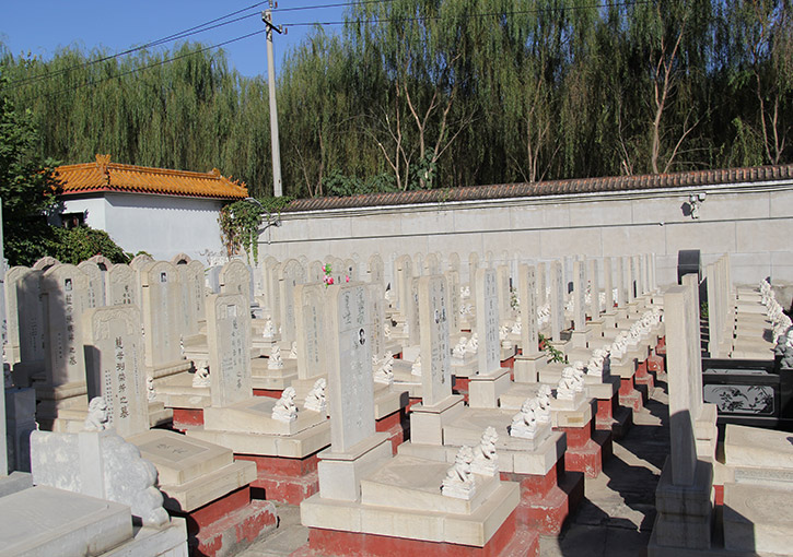 探寻惠灵山陵园：宁静与怀念交织之地-2