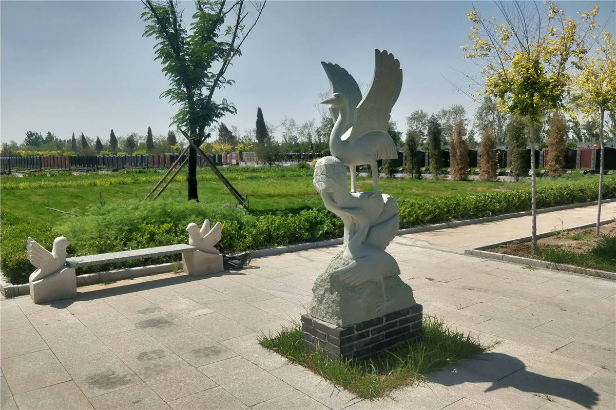清颐园公墓环境服务与联系方式指南-1