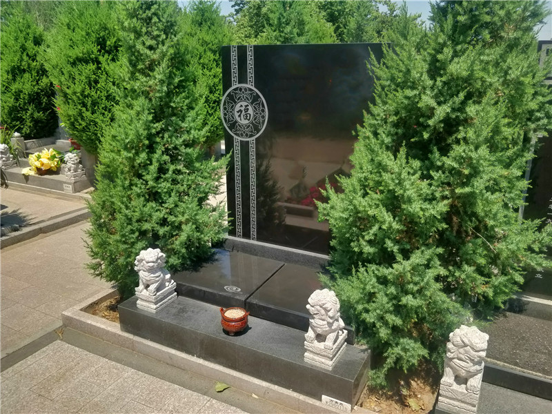 万桐园公墓万青苑立碑03