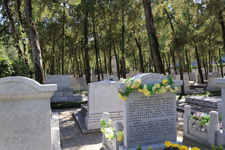 北京八宝山革命公墓第一室的历史与记忆-2
