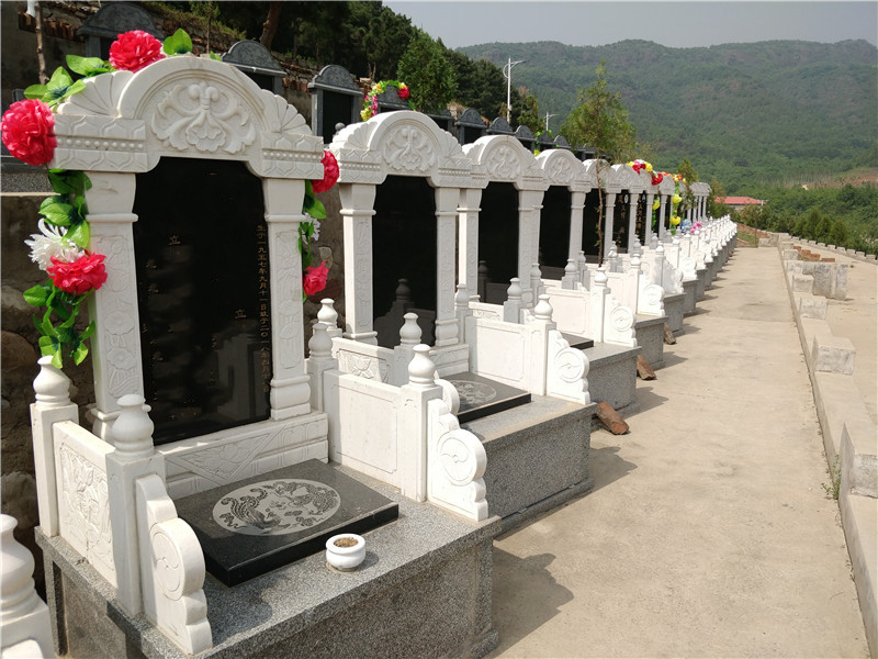 归山陵园天府园立碑01