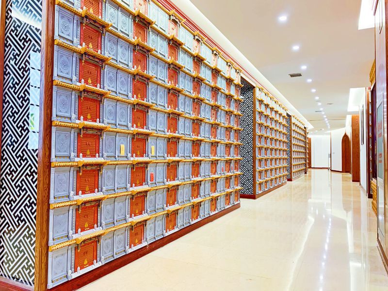 万宁公墓圆满区大宅门