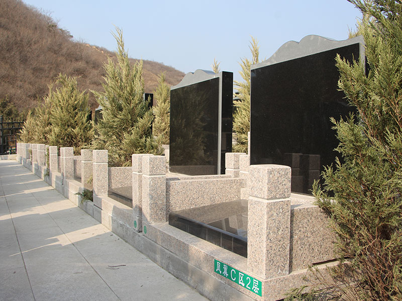 景仰园陵园凤翼区立碑