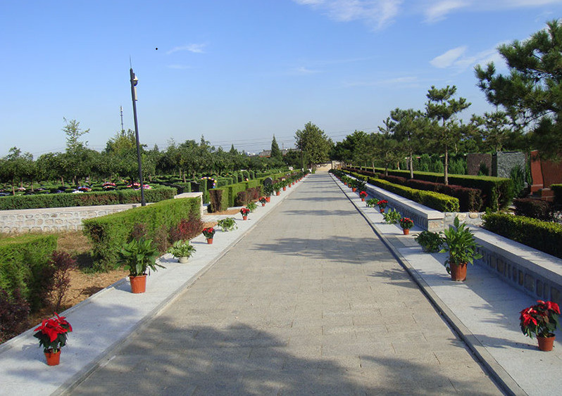 现代陵园规划设计与人文关怀的融合实践-3