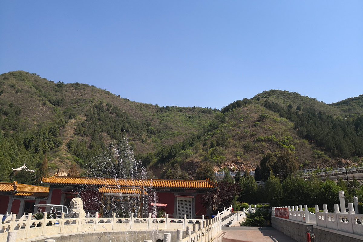 如何选择合适的陵园墓地 选购指南与注意事项-1