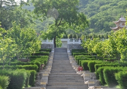 九公山陵园环境实拍