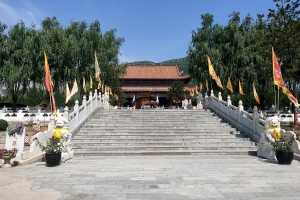 皇家龙山陵园景观图片