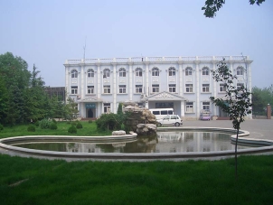 万桐公墓：自然与人文交织的生命纪念地