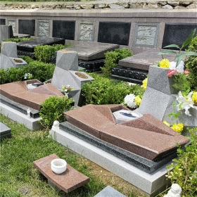功泽园G区怡景碑