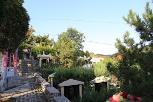 宝云岭墓园景观图片