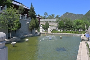 长城华人怀思堂景观图片