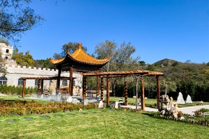 长城华人怀思堂景观图片