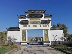 卧龙公墓环境实拍