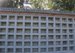 惠灵山陵园环境图