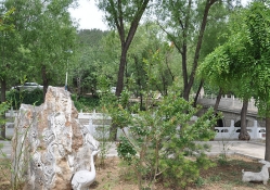 十三陵景仰园陵园环境实拍图片