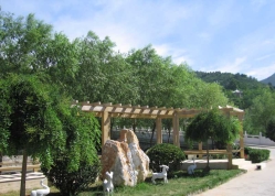 十三陵景仰园陵园环境实拍图片
