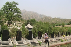 珍珠源公墓景观图