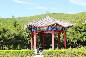龙泉公墓