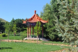 点击查看源图 凉亭