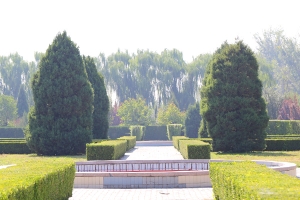长青园陵园景观图片