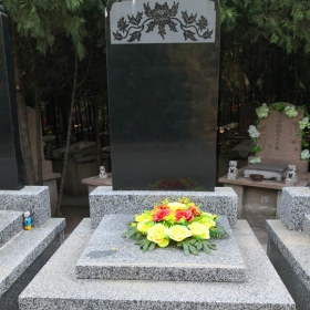 鑫泽园传统立碑