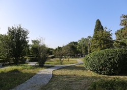 太子峪陵园环境图