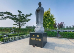 燃灯古佛雕塑