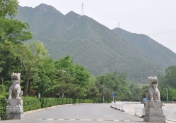 十三陵景仰园陵园环境实拍图片