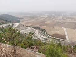 雁阳山公墓环境