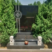 万青苑立碑031298001