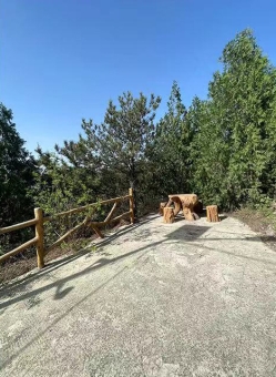 雁阳山公墓环境