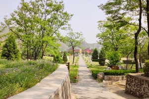 昌平凤凰山陵园景观图片