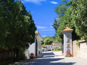 北京温泉墓园多少钱？价格明细与选购指南全解析