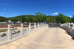 怀柔凤凰山陵园：青山绿水间的永久安息之所