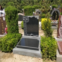 龙颌园立碑033972001