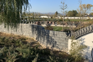 卧龙公墓景观图片