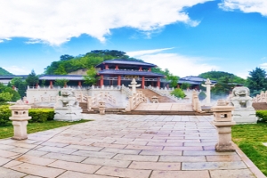 长城华人怀思堂景观图片