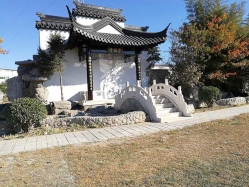 卧龙公墓环境实拍