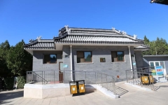 八宝山人民公墓环境图服务大厅背面