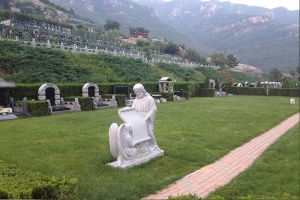 桃峰陵园景观图片