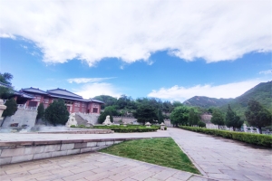 长城华人怀思堂景观图片