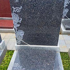 安雅苑立碑02