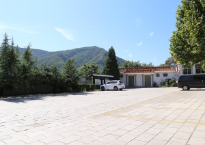 北京公墓选购全攻略：2024年合法陵园分布与价格指南