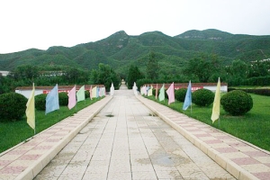 炎黄陵园景观图片