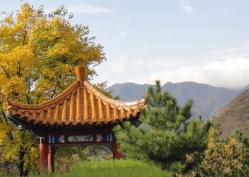 八达岭陵园环境图