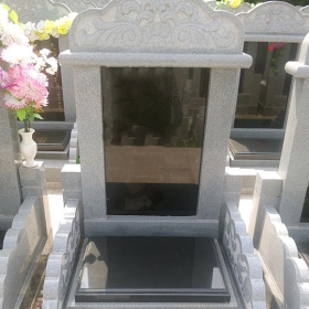 祥鹤园立碑云心