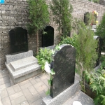 靠山园立碑01