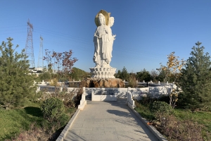 卧龙公墓景观图片